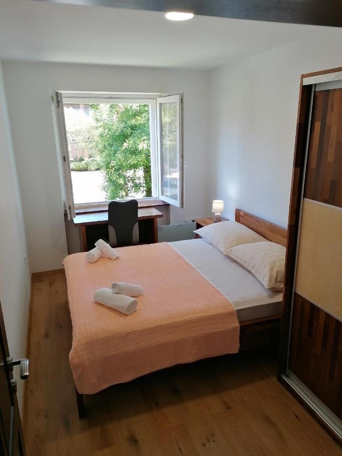 Apartment "B" 50 M From The Beach Zadar Exteriör bild