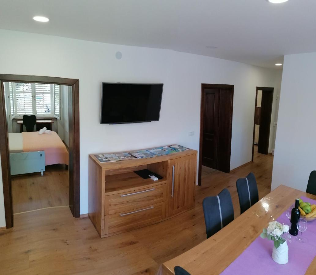 Apartment "B" 50 M From The Beach Zadar Exteriör bild